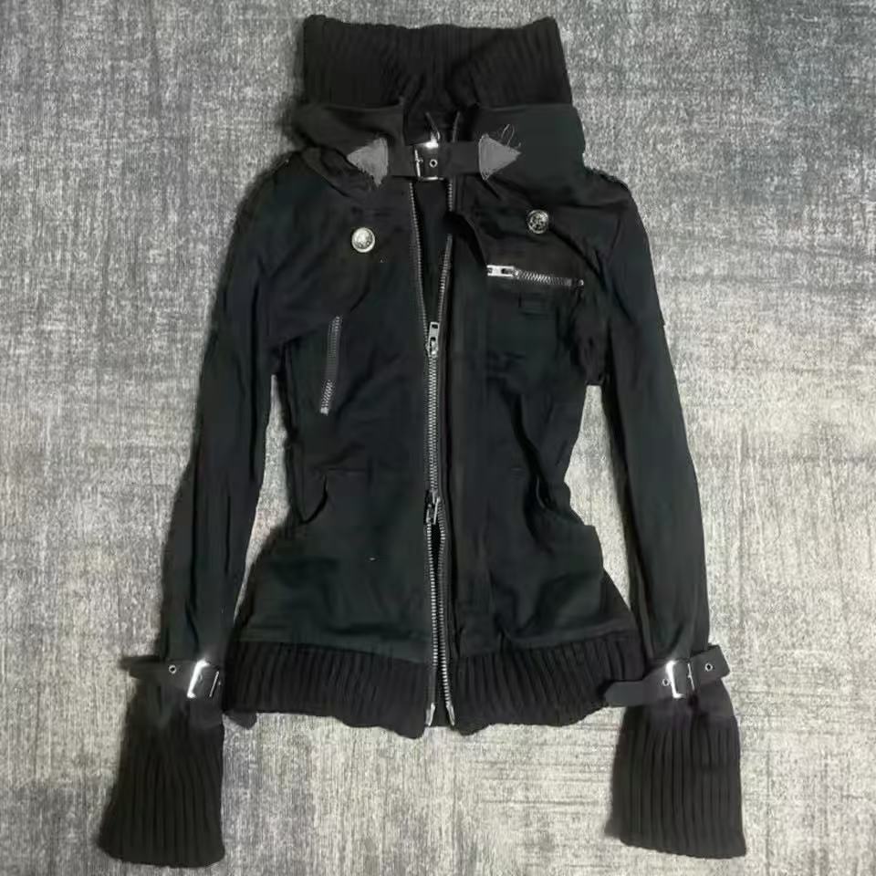 Vintage Zip Hoodie - سترة نسائية سوداء ضيقة بسحاب مزدوج