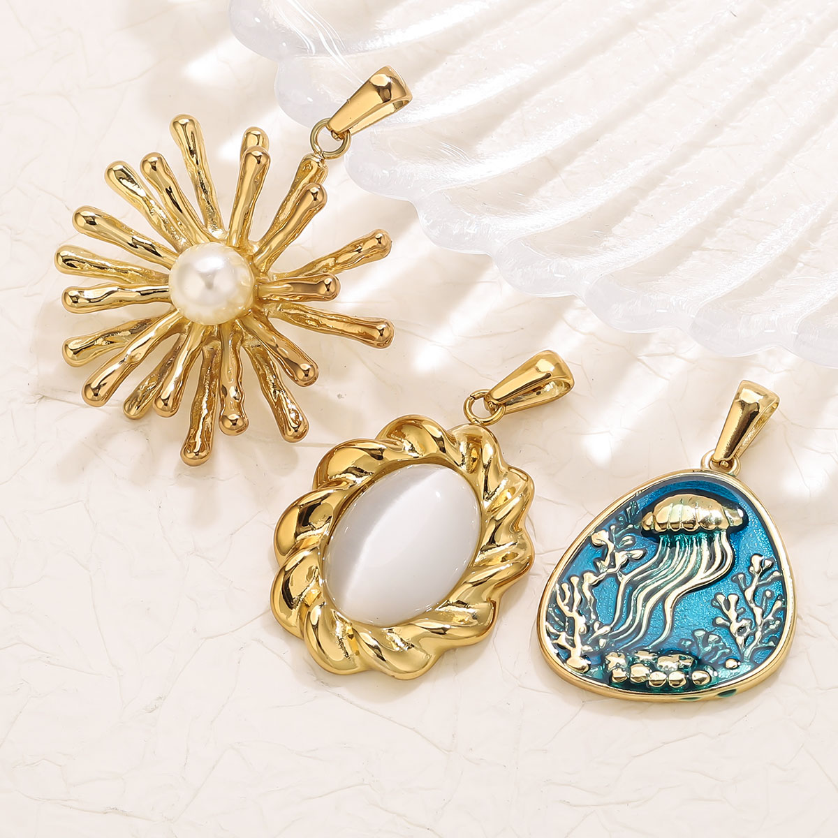 قطعة واحدة من قلادات الزهور ال - مراجعة Vintage Jewelry Collection وسعره